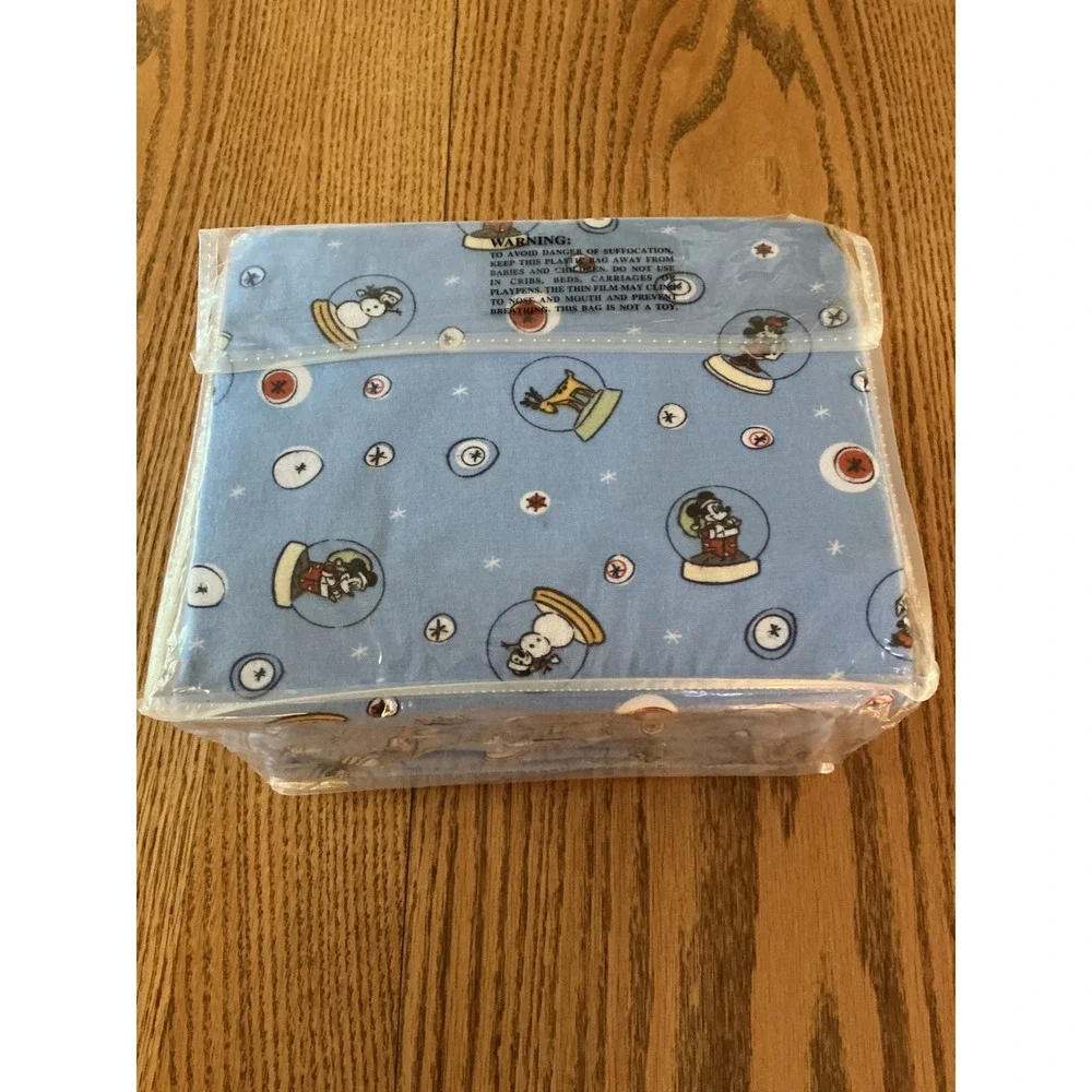 Disney Catalog Snowglobe Flannel Queen Sheet Set Mickey Pluto Blue Portugal NEW
